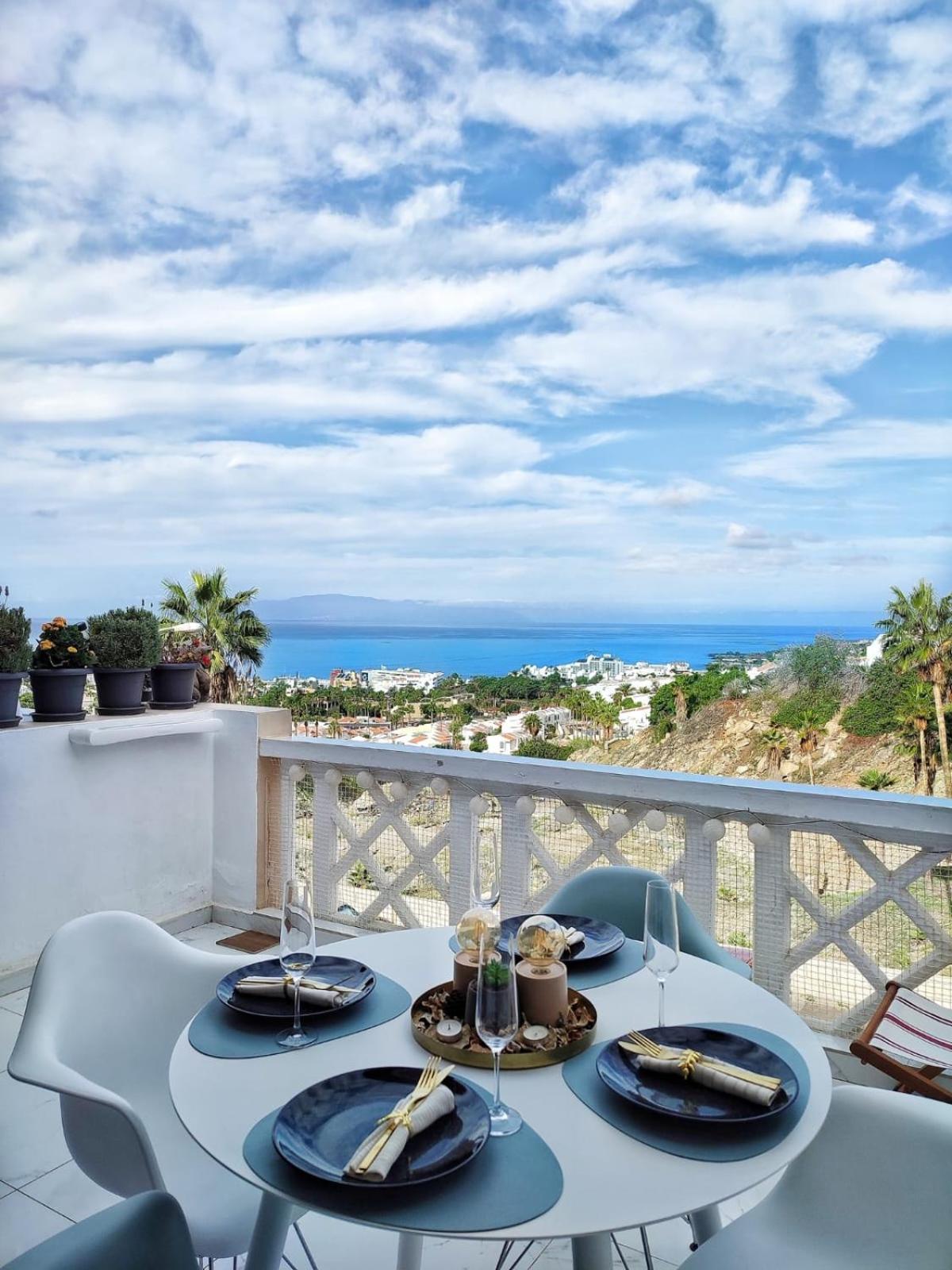 Sunshine Escape With Ocean View Appartement Costa Adeje  Buitenkant foto